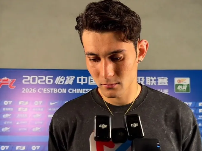 星空体育app官方网站-拜合拉木：怕犯规所以进球后先看边裁，和球队磨合越来越好