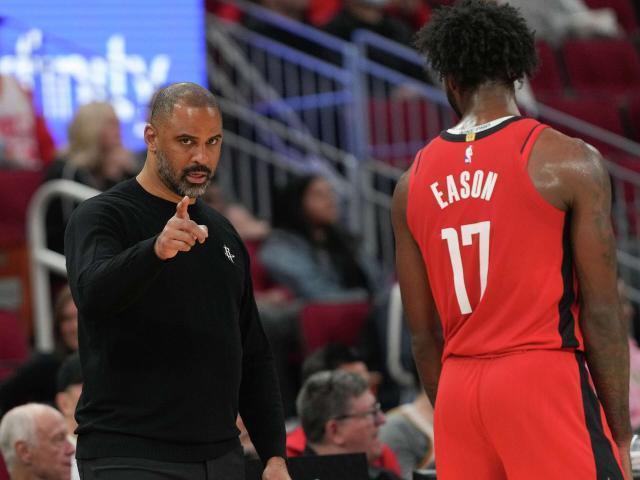 星空体育app官方网站-可怕的失误 “消失”的KD！火箭仅剩为尊严而战？