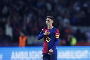 星空体育app-阿斯：巴萨希望解决加维的右膝伤势，若接受手术预计一个月后复出