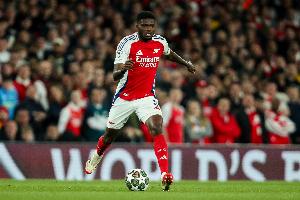 星空体育app官方下载-罗马诺：托马斯随阿森纳出征皇马 若日尼奥今天没有随队训练