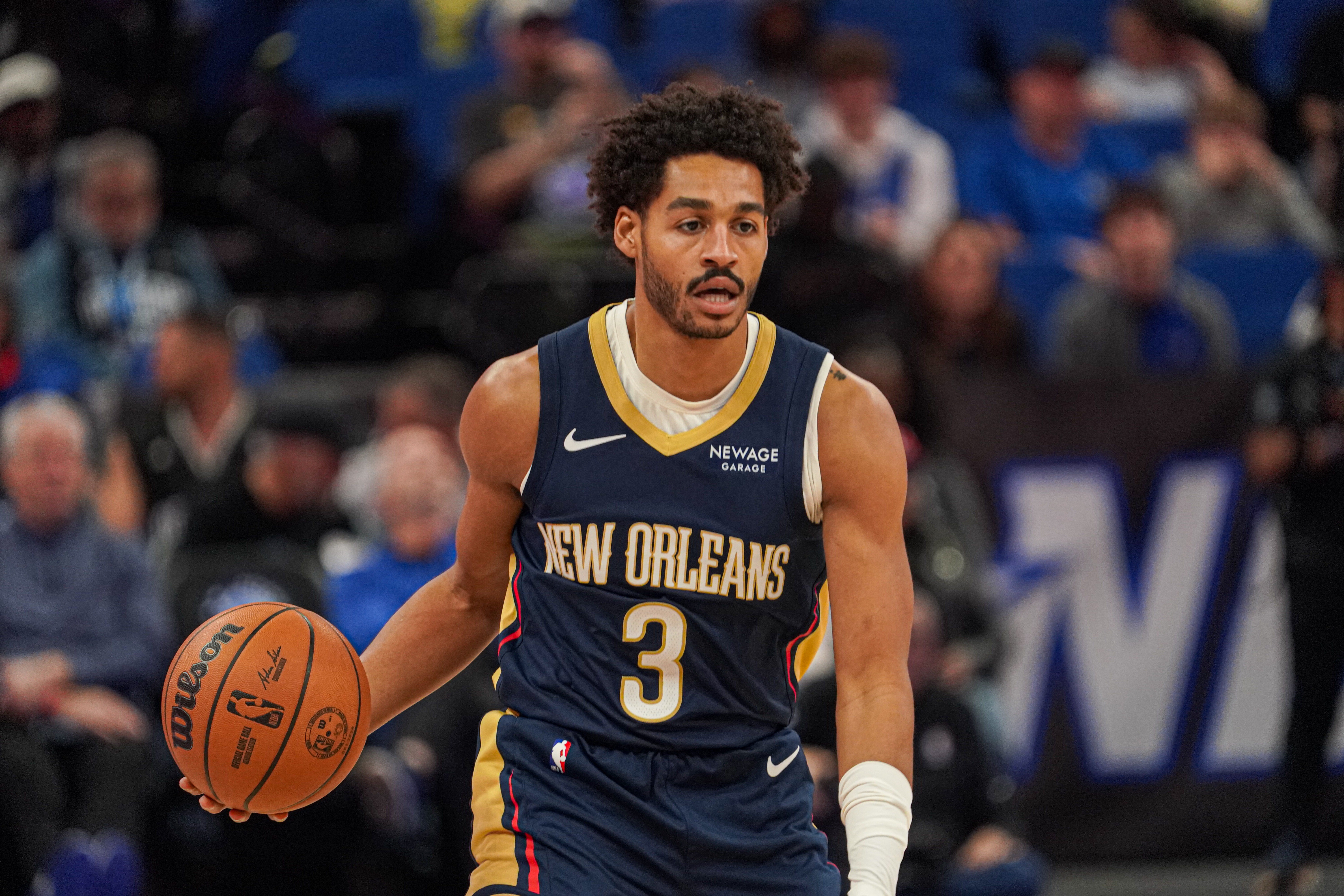 星空体育app-作用不大！普尔替补7中4拿到11分2板1助 正负值-14最低