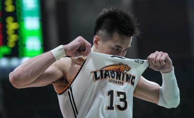 姚明回应郭艾伦无缘男篮大名单 暗示后续仍有机会