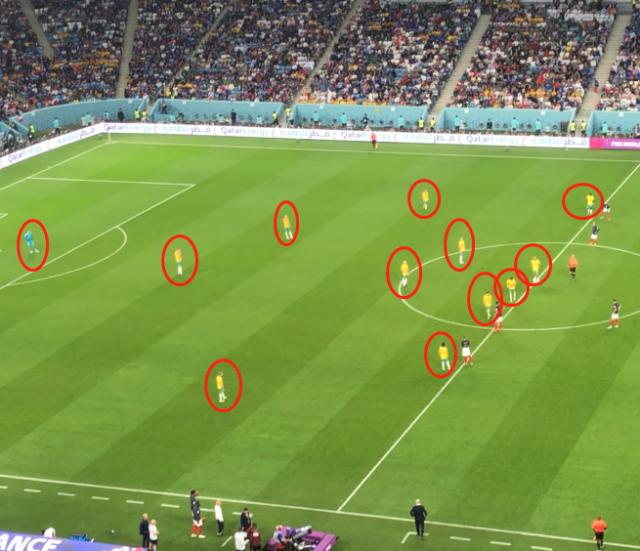 星空体育app官方下载-世界杯惊现12打11，卢旺达女裁判是怎样失误的？