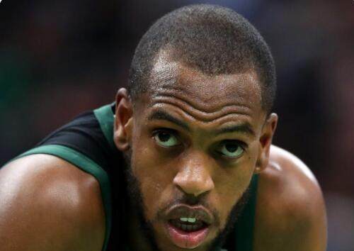 星空体育app下载-魔鬼赛程收获4连胜 雄鹿恢复元气开启卫冕模式