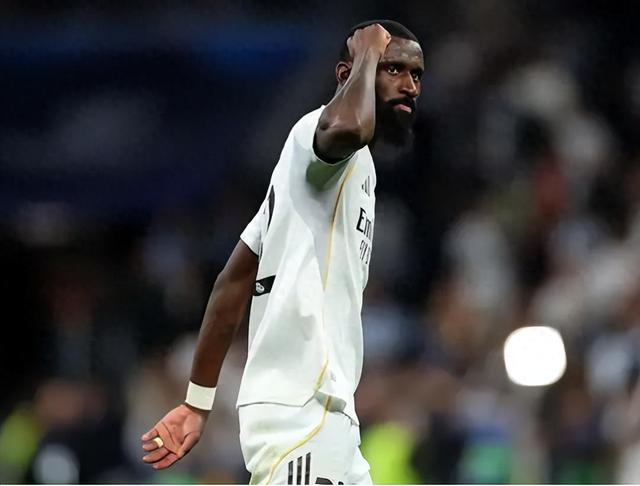 星空体育app官方下载-1年3次受伤！皇马33岁悍将重返巅峰：防死哈兰德 再当核心|吕迪格|曼城|欧冠|埃尔林-哈兰德|皇家马德里_新浪体育_新浪新闻